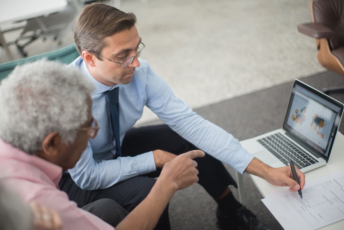 Migrating Insurance Policy Administration Systems to AWS Without Downtime